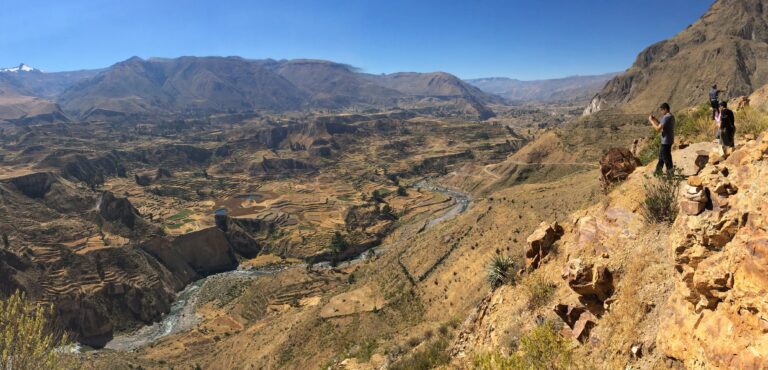 Colca Canyon & Lake Titicaca 5 Days / 4 Nights