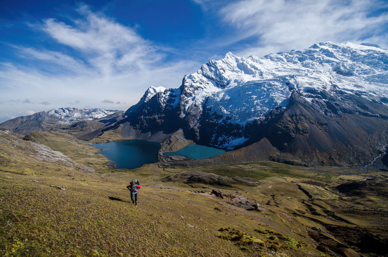 Ausangate Trek and Rainbow Mountain 3 Days / 2 Nights
